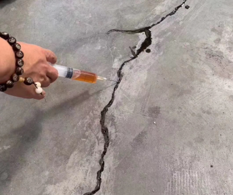 宏伟混凝土裂缝修补技术详解​
